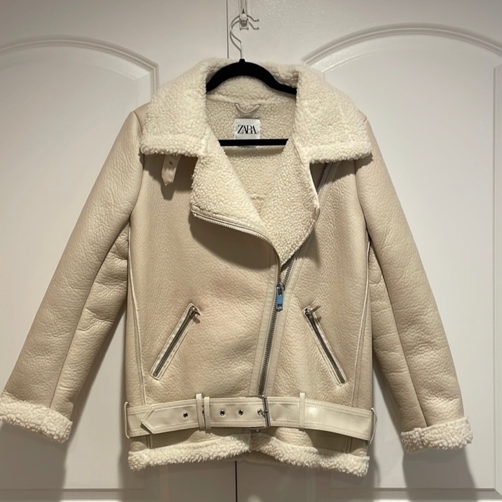 Zara White Faux Fur Aviator lined with Shearling - Picture 1 of 6